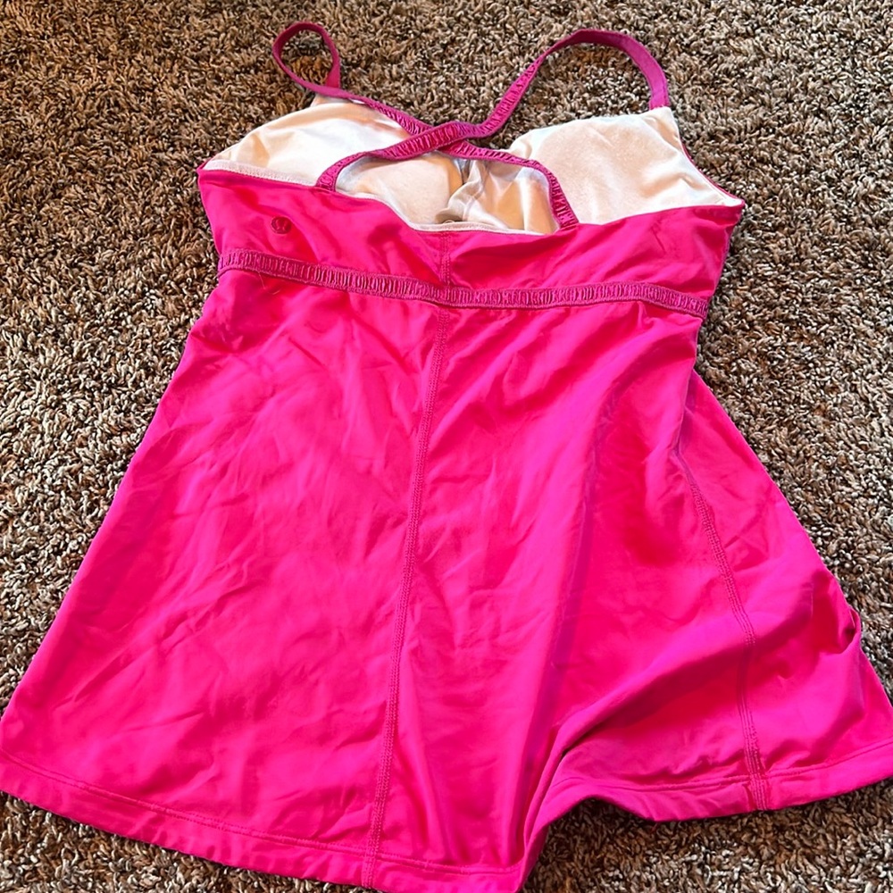 Lululemon tank top